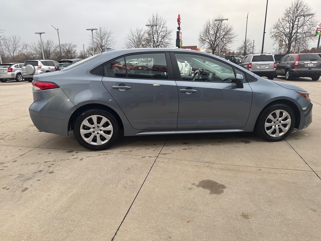 Toyota Corolla LE 2025