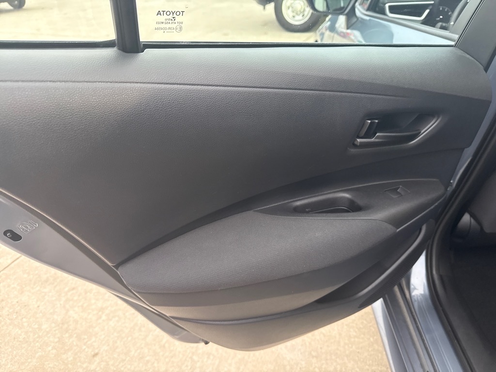 Toyota Corolla LE 2025