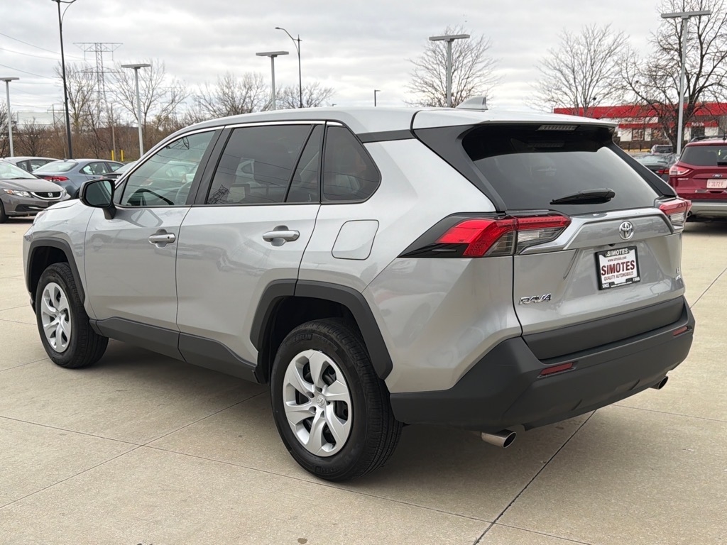 Toyota RAV4 LE AWD 2025