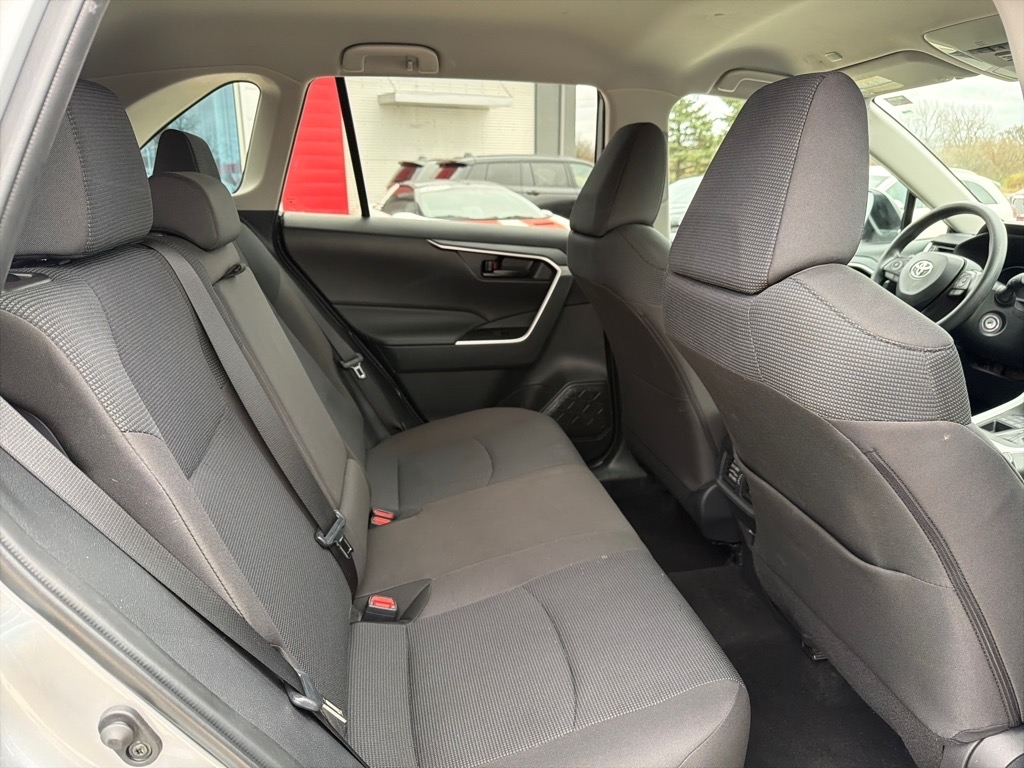 Toyota RAV4 LE AWD 2025