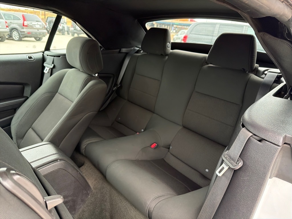 Ford Mustang V6 Convertible 2014