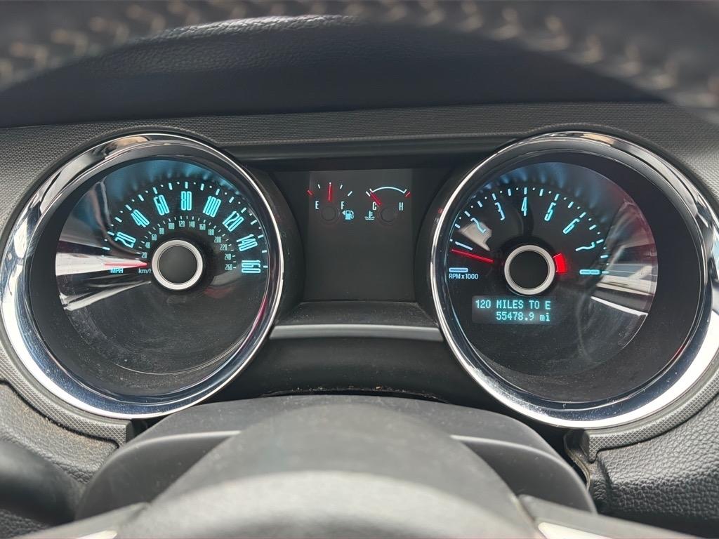 Ford Mustang V6 Convertible 2014