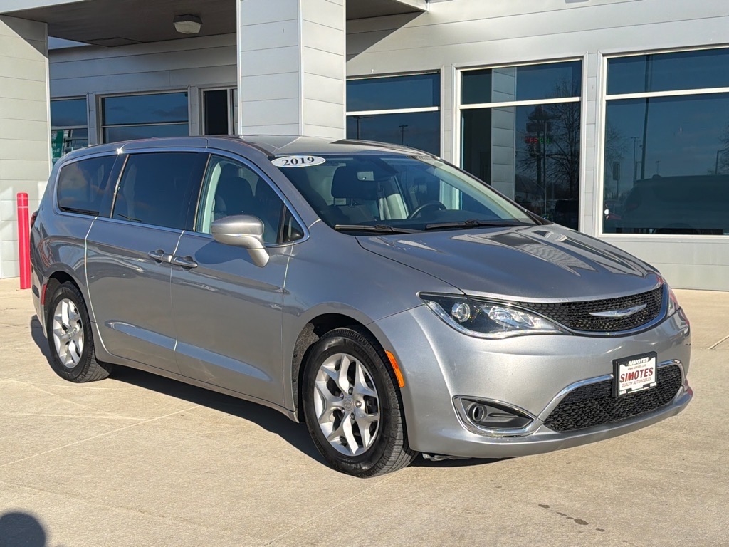Chrysler Pacifica Touring Plus 2019