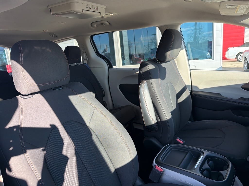 Chrysler Pacifica Touring Plus 2019