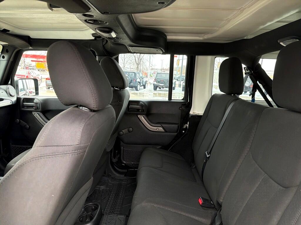 Jeep Wrangler Unlimited Sport 4WD 2015