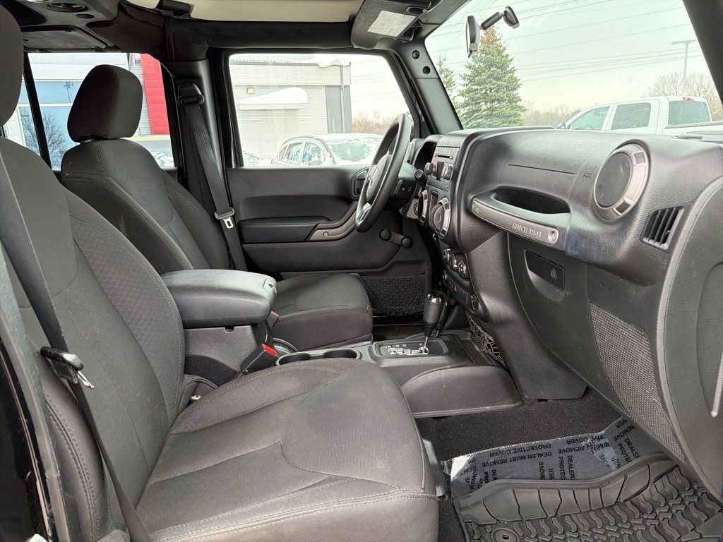 Jeep Wrangler Unlimited Sport 4WD 2015