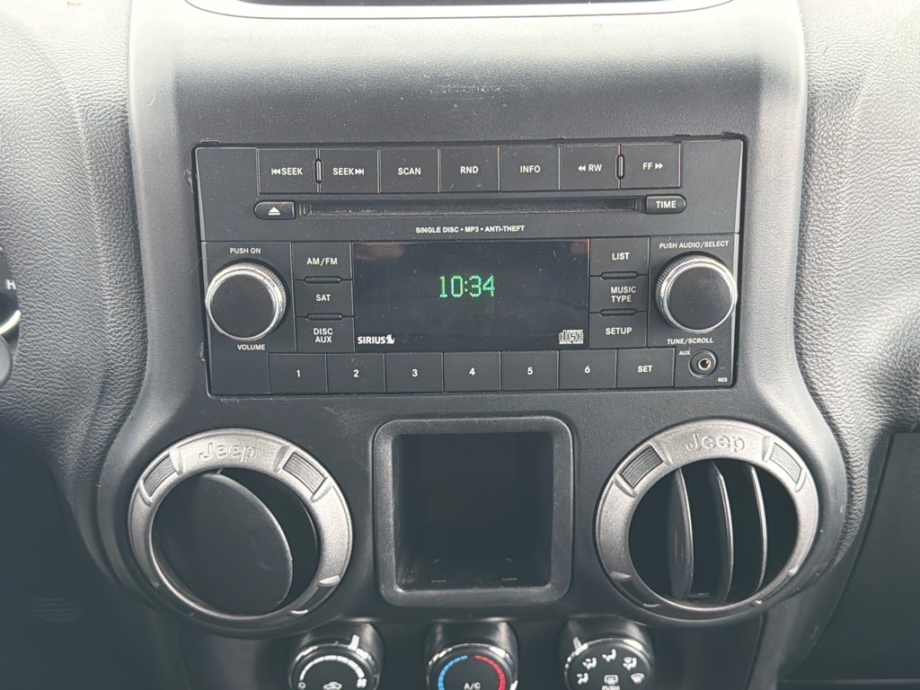 Jeep Wrangler Unlimited Sport 4WD 2015