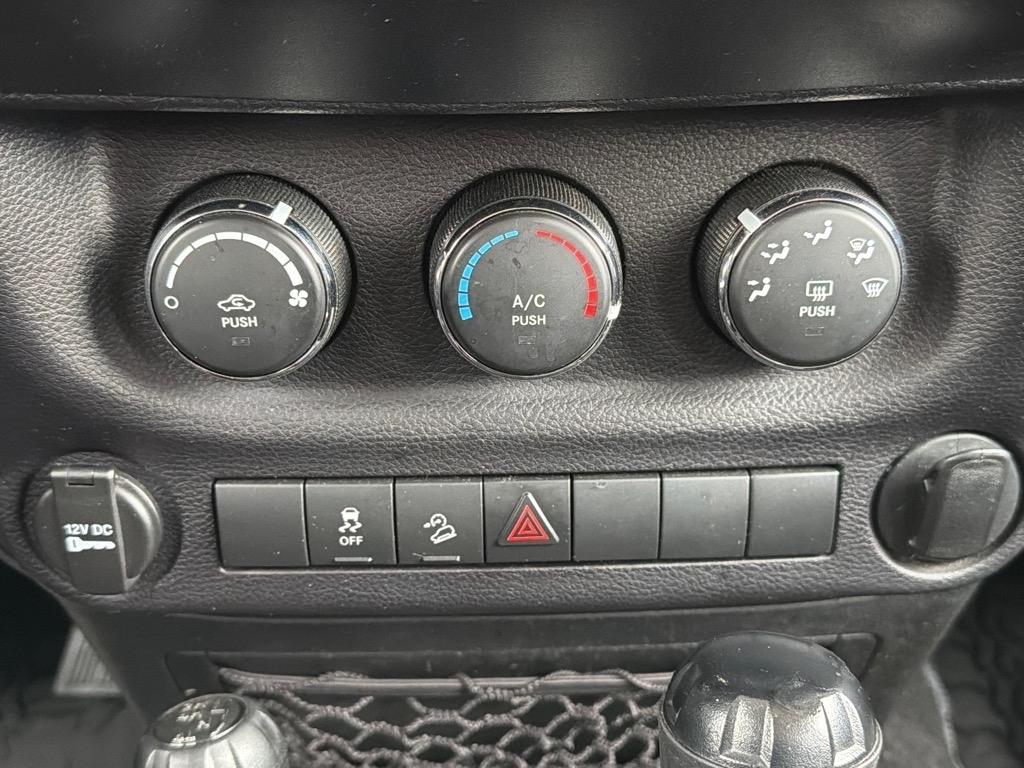 Jeep Wrangler Unlimited Sport 4WD 2015