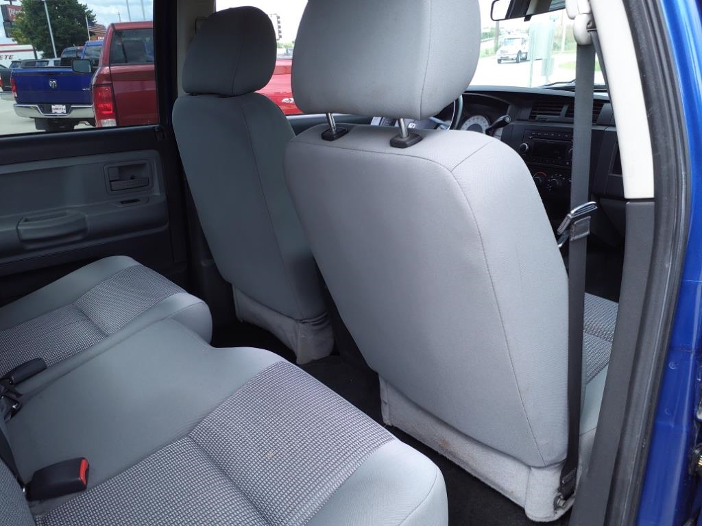 Dodge Dakota SLT Crew Cab 4WD 2011