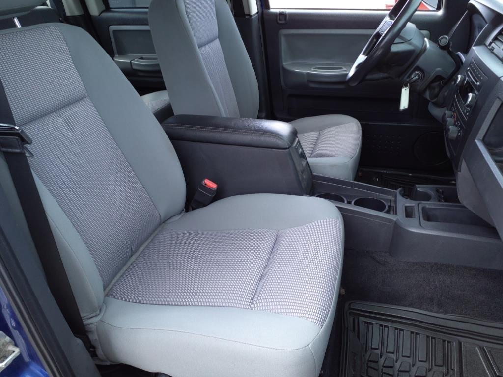 Dodge Dakota SLT Crew Cab 4WD 2011