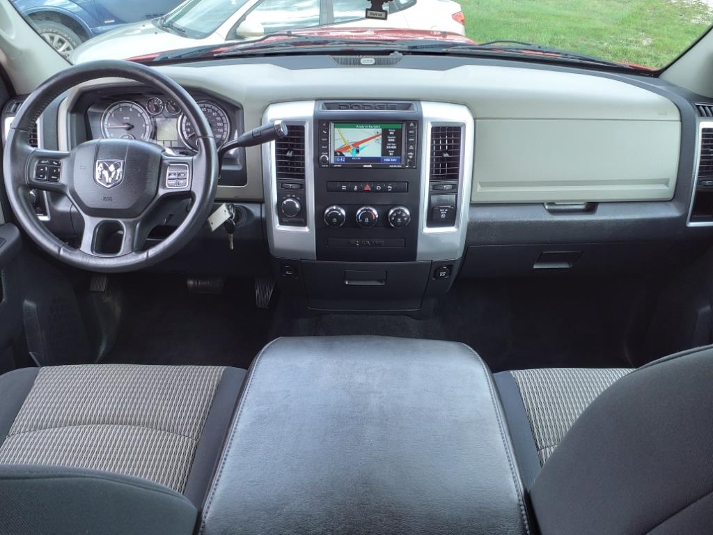 RAM 1500 SLT Crew Cab 4WD 2012