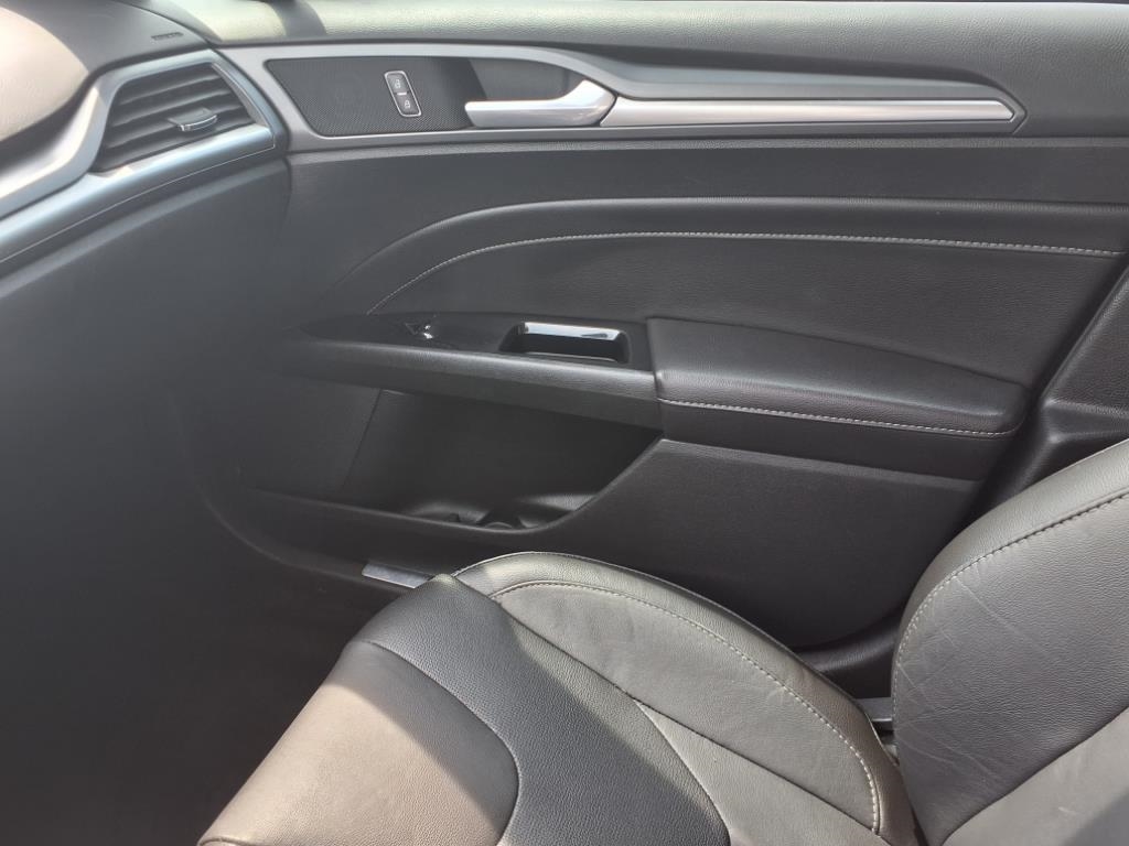 Ford Fusion Hybrid Titanium 2014