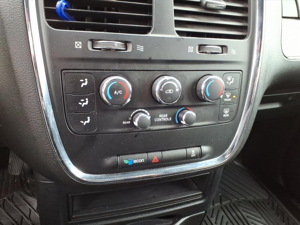 Dodge Grand Caravan SE 2015