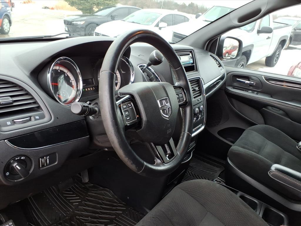 Dodge Grand Caravan SE 2015