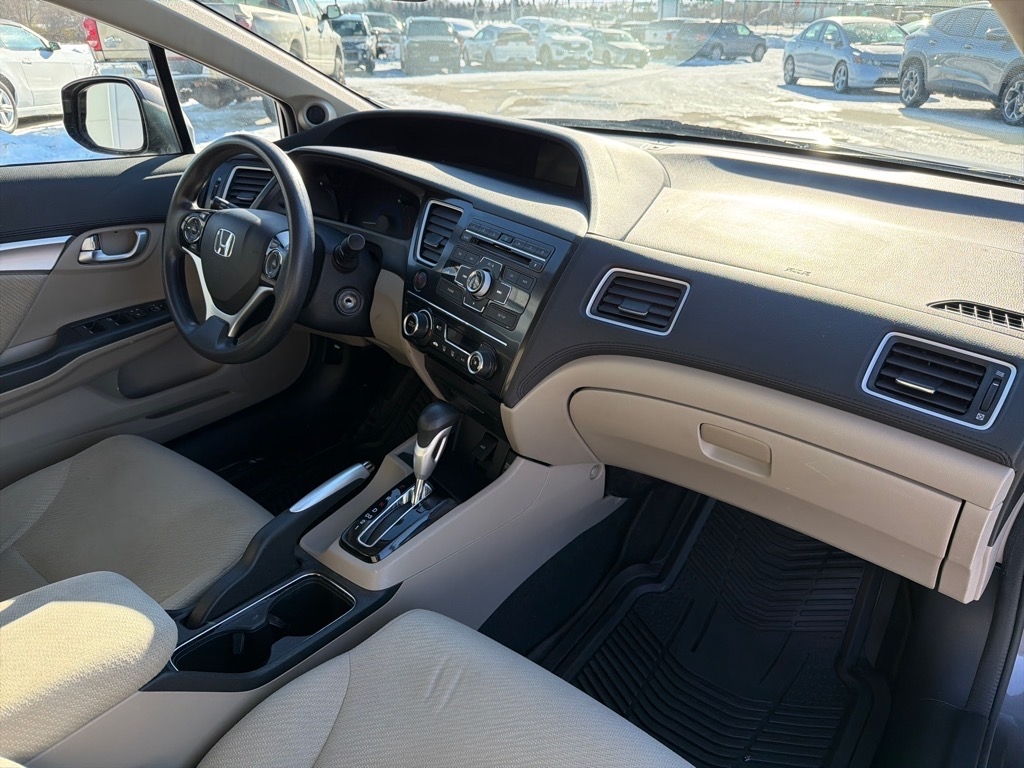 Honda Civic EX Sedan 5-Speed AT 2013