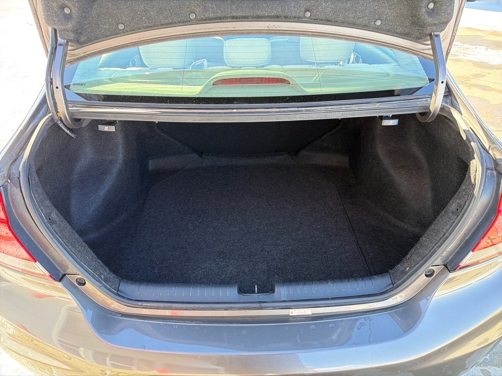 Honda Civic EX Sedan 5-Speed AT 2013