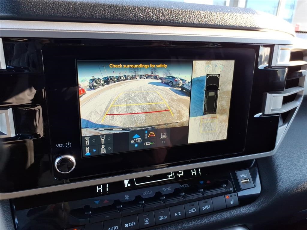 Toyota Sequoia SR5 4WD 2025