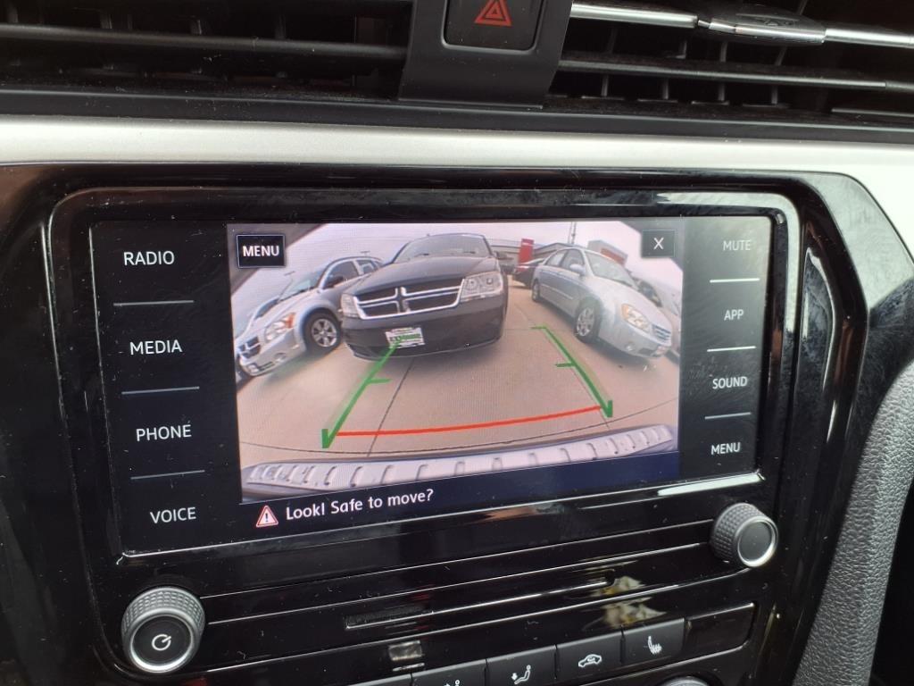 Volkswagen Passat SE 2022