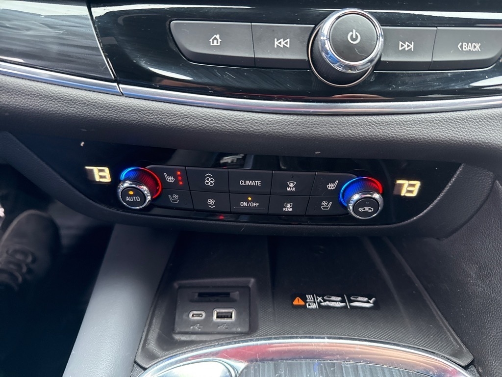 Buick Enclave Premium AWD 2024