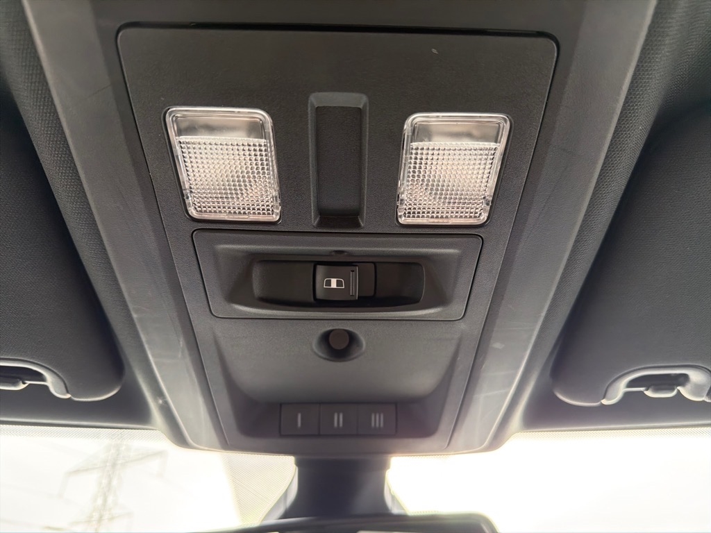 RAM 1500 Classic Warlock 4x4 Crew Cab 5'7" Box 2023