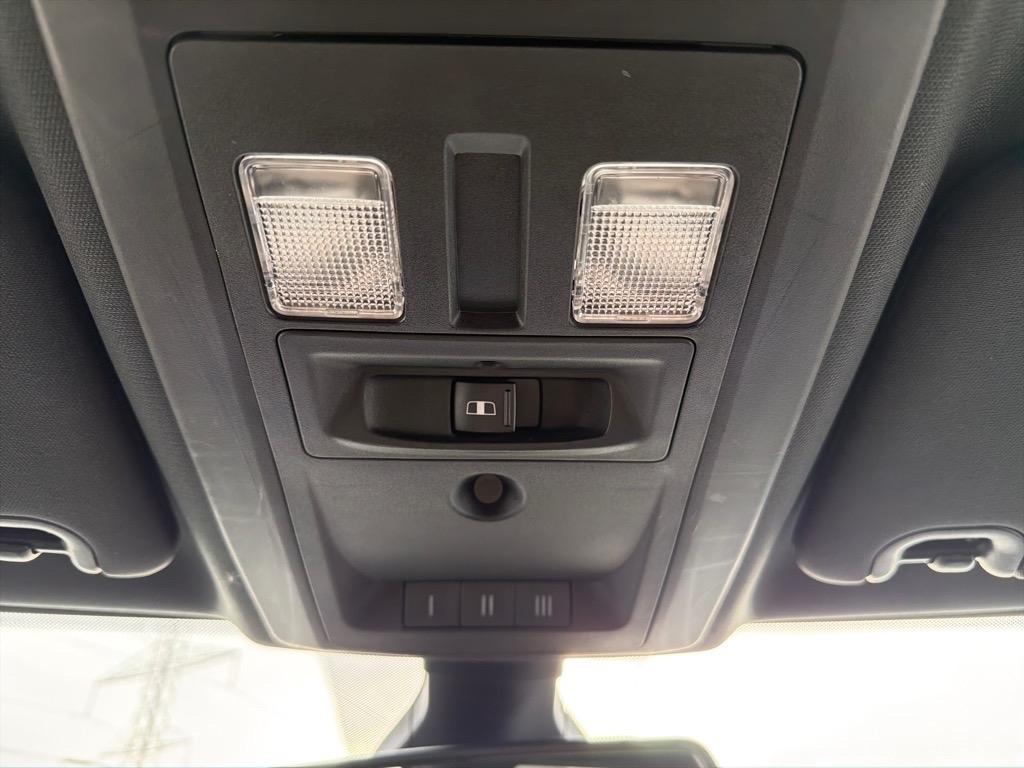 RAM 1500 Classic Warlock 4x4 Crew Cab 5'7" Box 2023