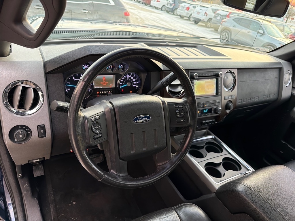 Ford F-250 SD Lariat Crew Cab 4WD 2011