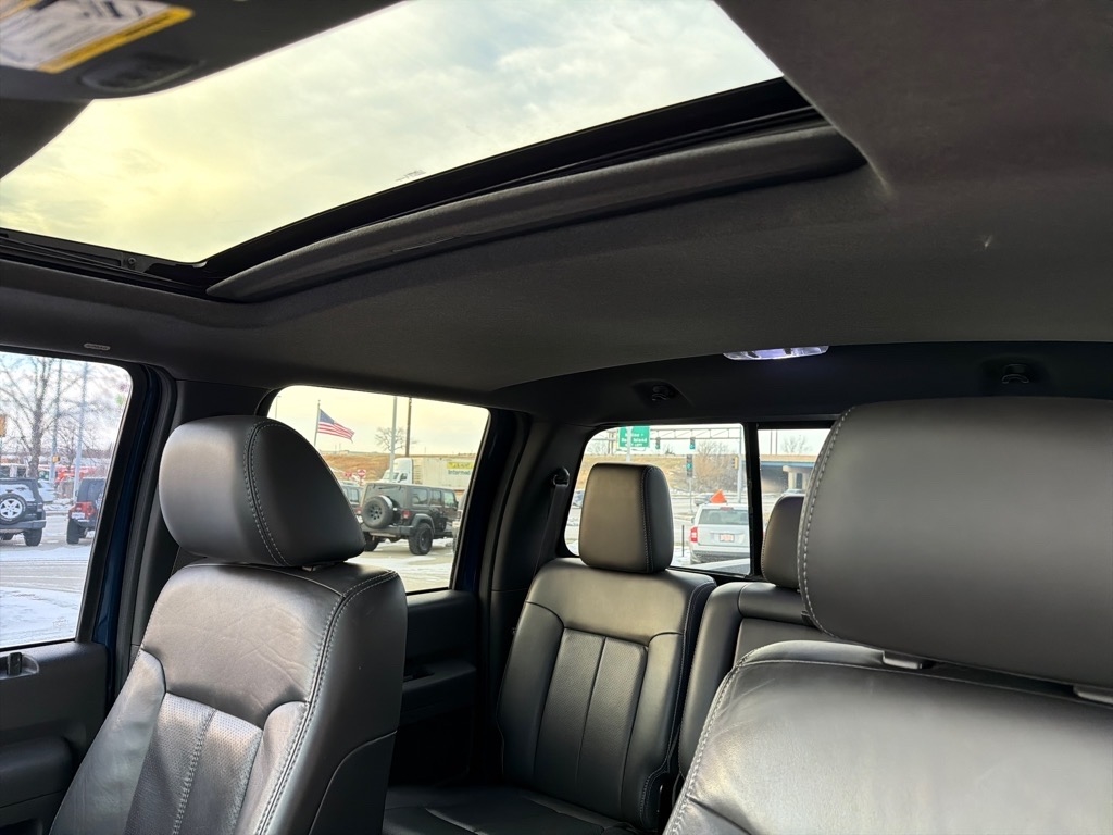 Ford F-250 SD Lariat Crew Cab 4WD 2011