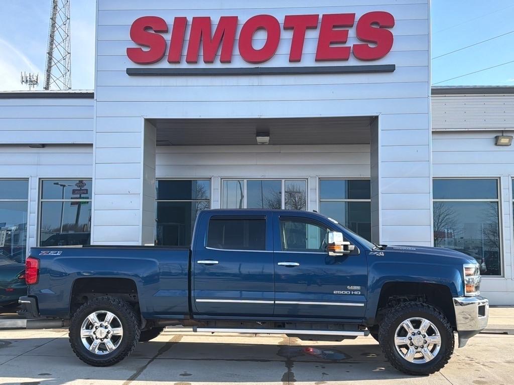 2017 Chevrolet Silverado 2500HD LTZ Crew Cab 4WD