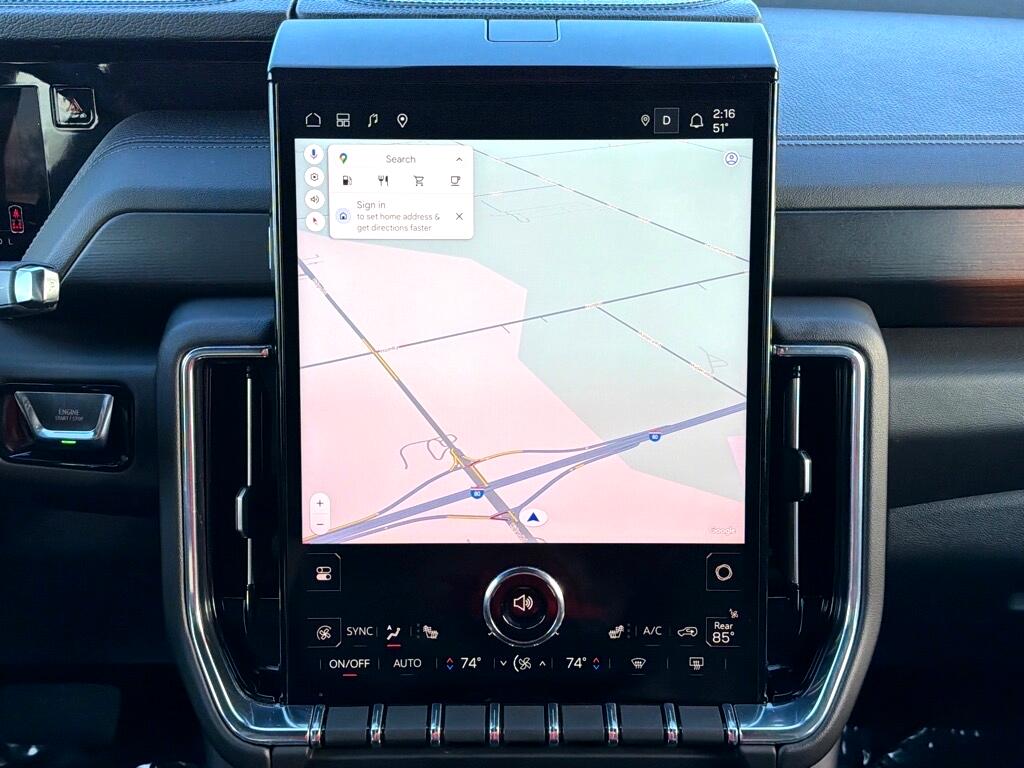 GMC Yukon XL Denali 4WD 2025