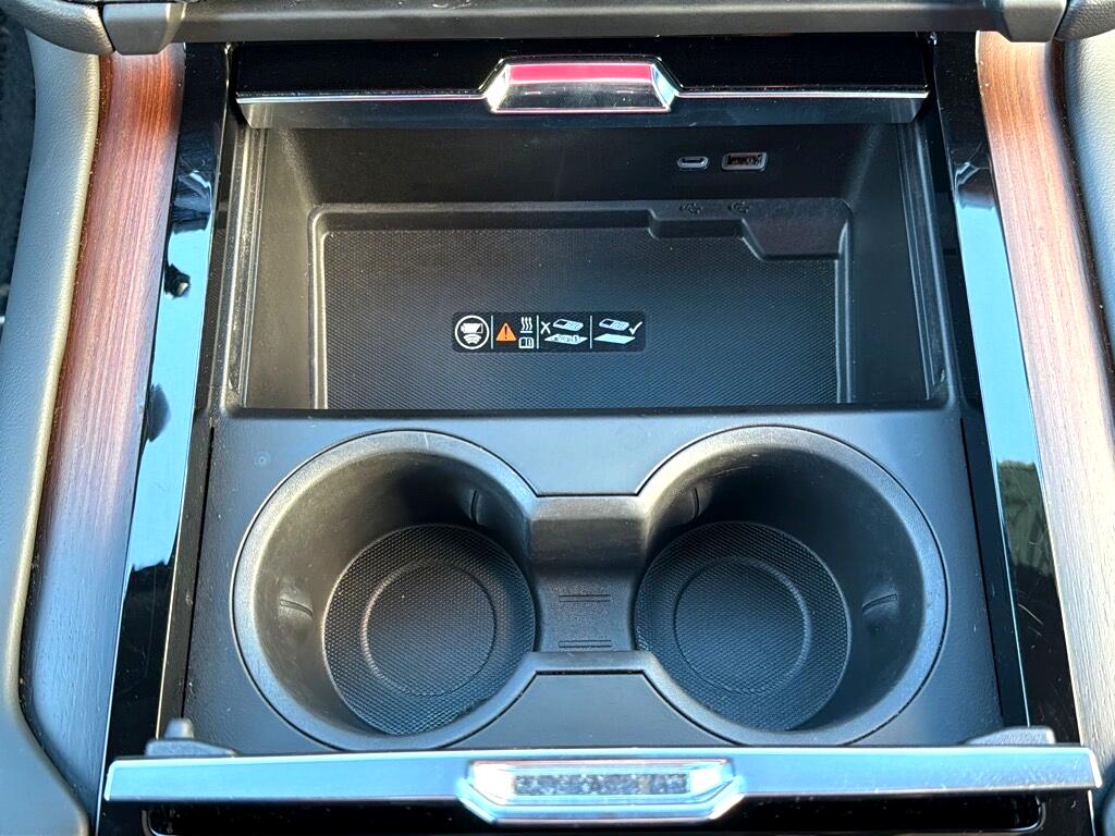 GMC Yukon XL Denali 4WD 2025