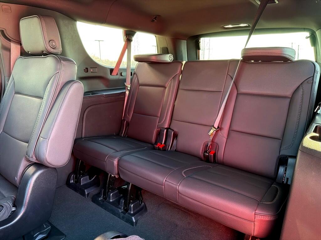 GMC Yukon XL Denali 4WD 2025