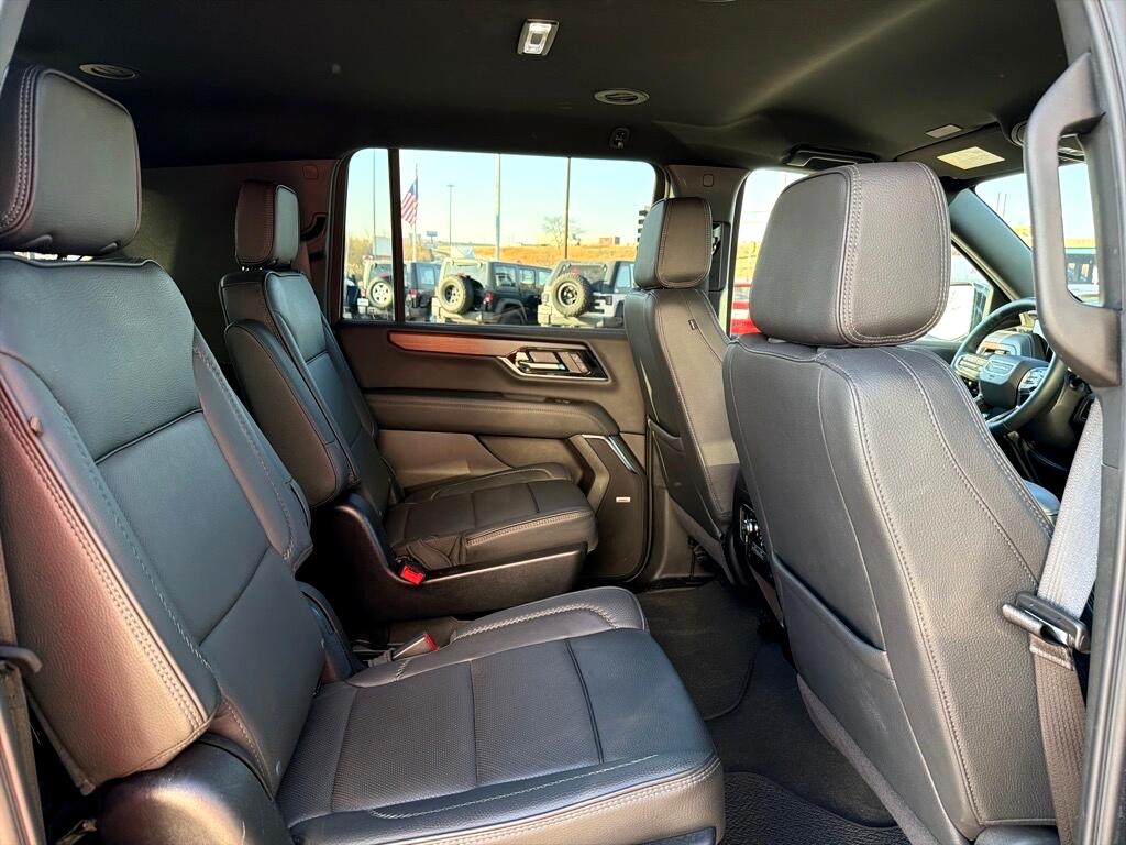 GMC Yukon XL Denali 4WD 2025