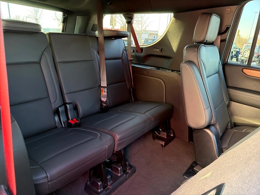 GMC Yukon XL Denali 4WD 2025