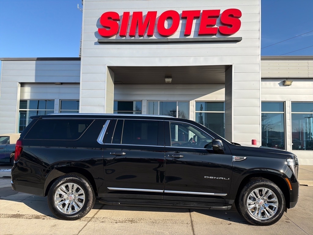 GMC Yukon XL Denali 4WD 2025