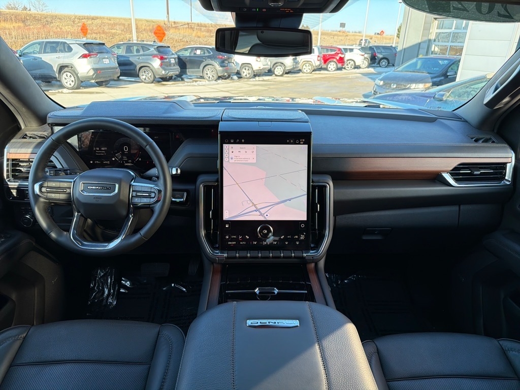 GMC Yukon XL Denali 4WD 2025