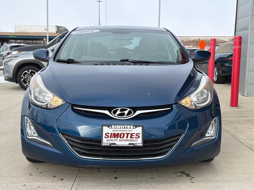 Hyundai Elantra SE 6AT 2015
