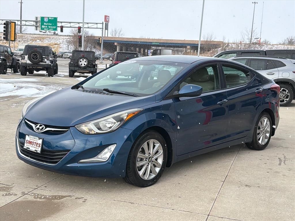 Hyundai Elantra SE 6AT 2015