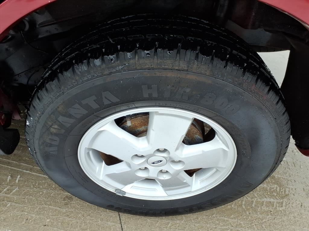 Ford Escape XLT FWD 2012