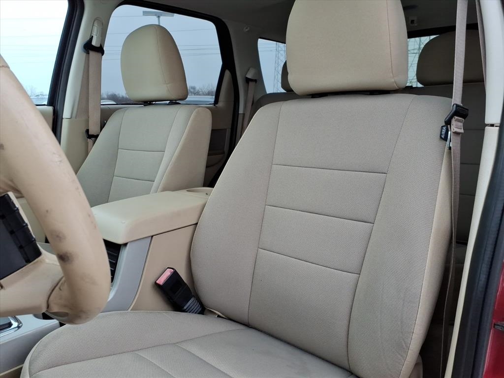 Ford Escape XLT FWD 2012