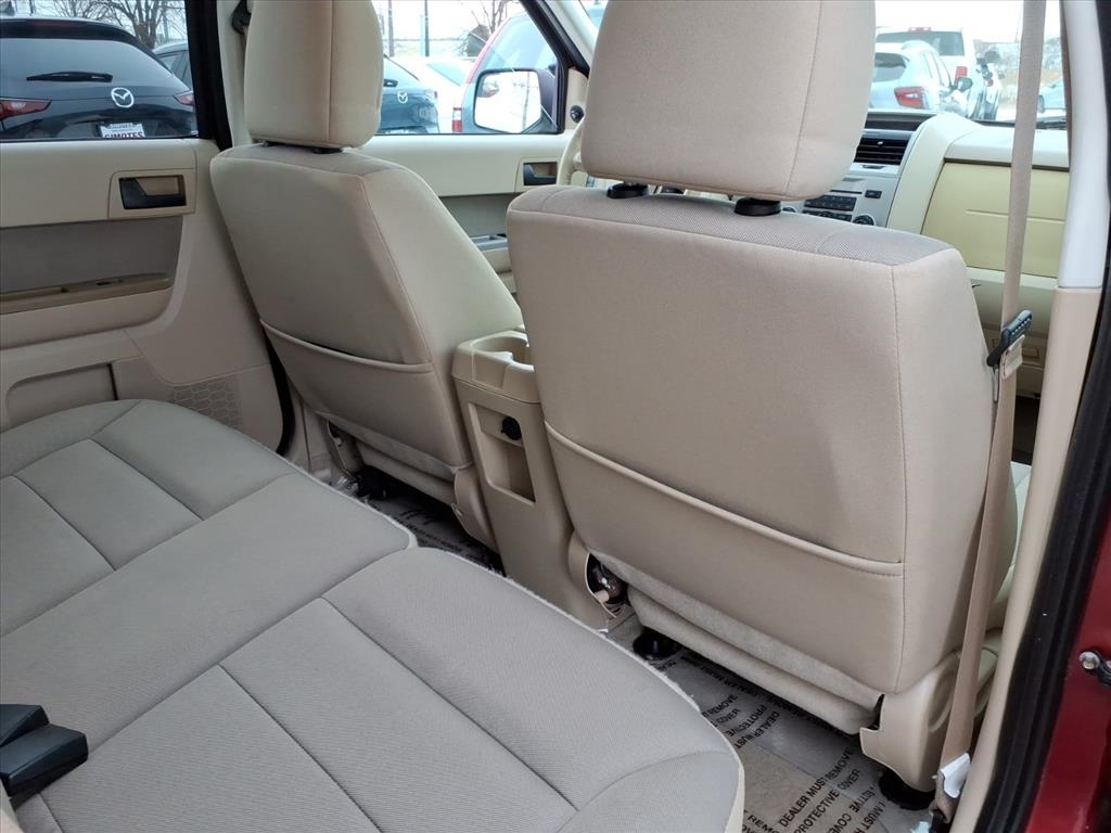 Ford Escape XLT FWD 2012