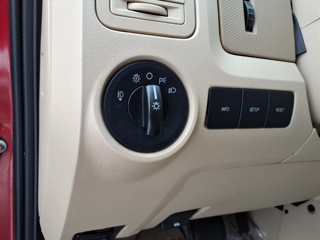 Ford Escape XLT FWD 2012