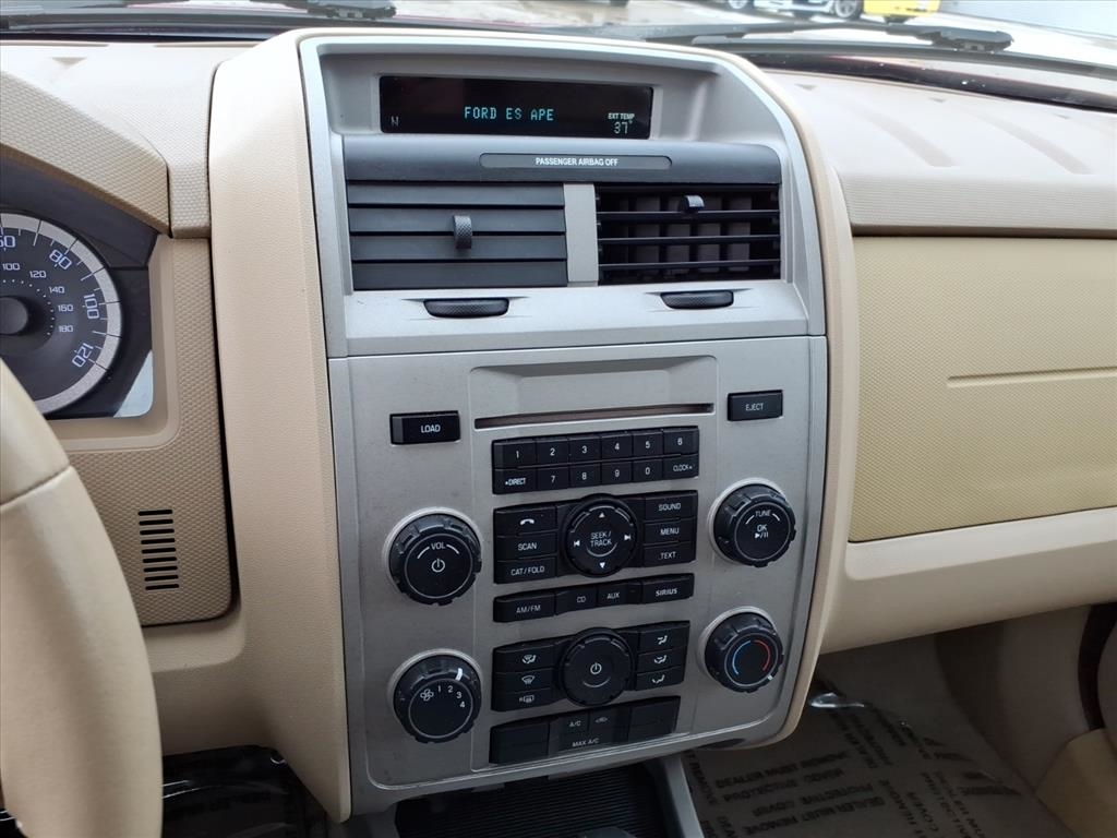 Ford Escape XLT FWD 2012