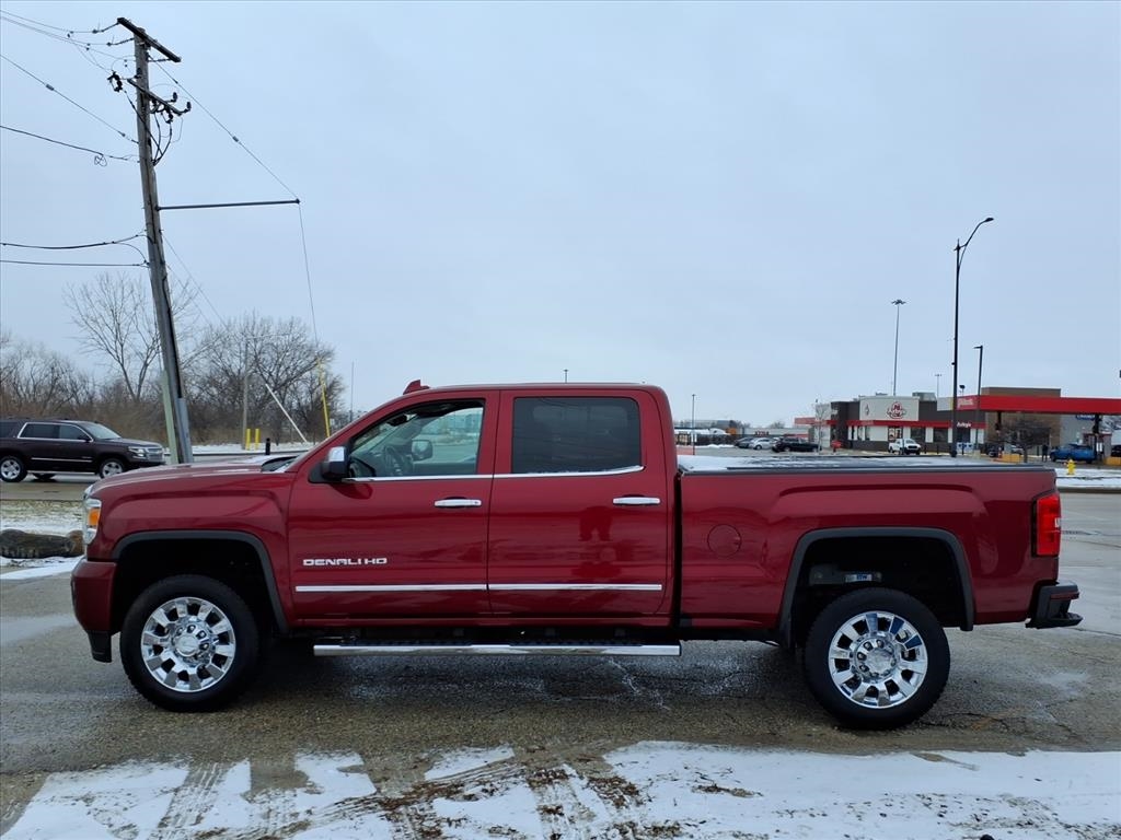 GMC Sierra 2500HD Denali Crew Cab 4WD 2018