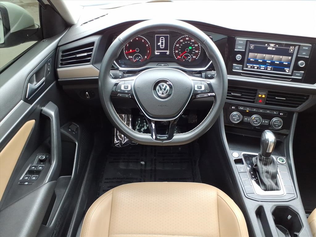 Volkswagen Jetta 1.4T SE 8A 2021