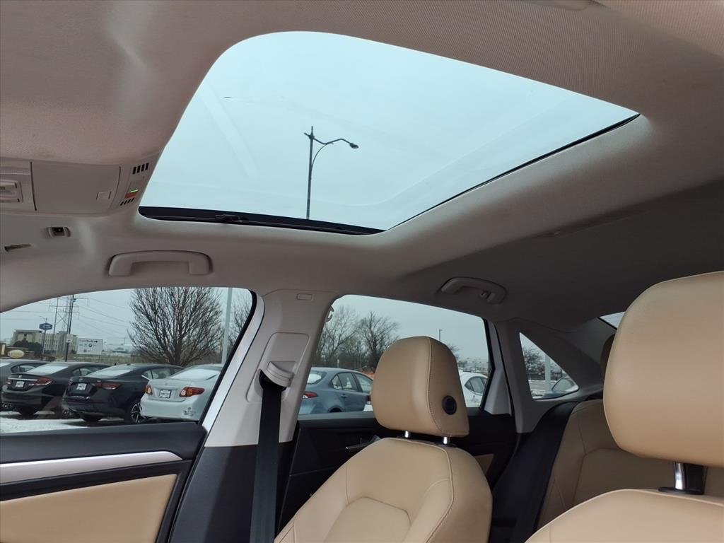 Volkswagen Jetta 1.4T SE 8A 2021