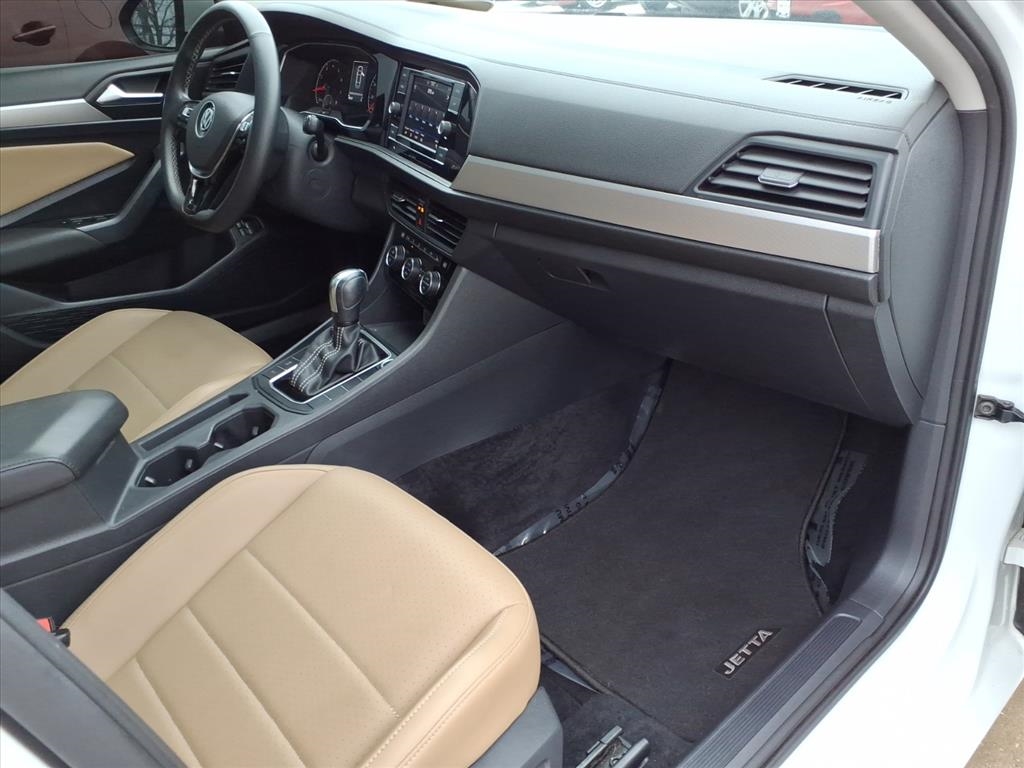 Volkswagen Jetta 1.4T SE 8A 2021