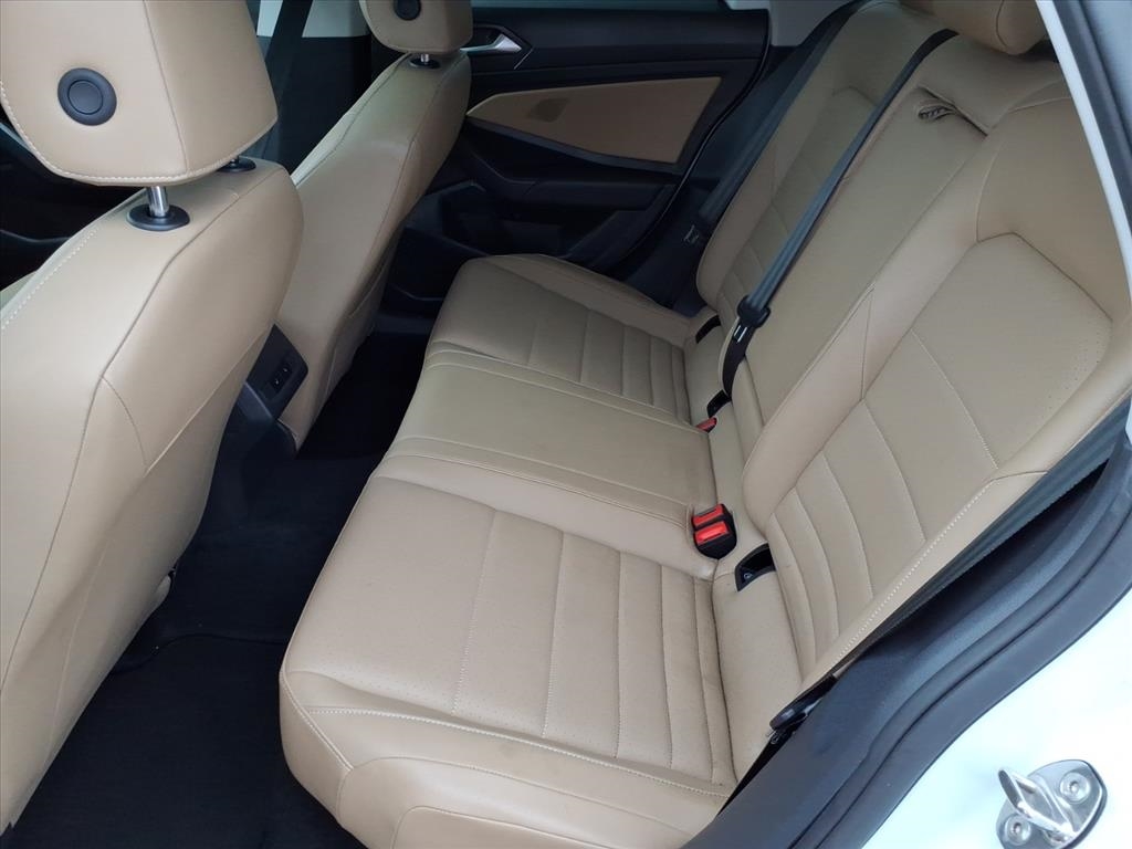 Volkswagen Jetta 1.4T SE 8A 2021