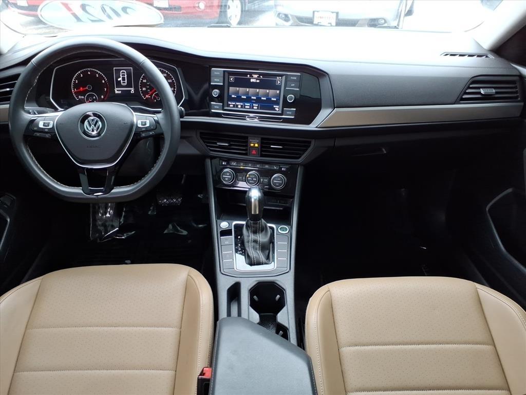 Volkswagen Jetta 1.4T SE 8A 2021