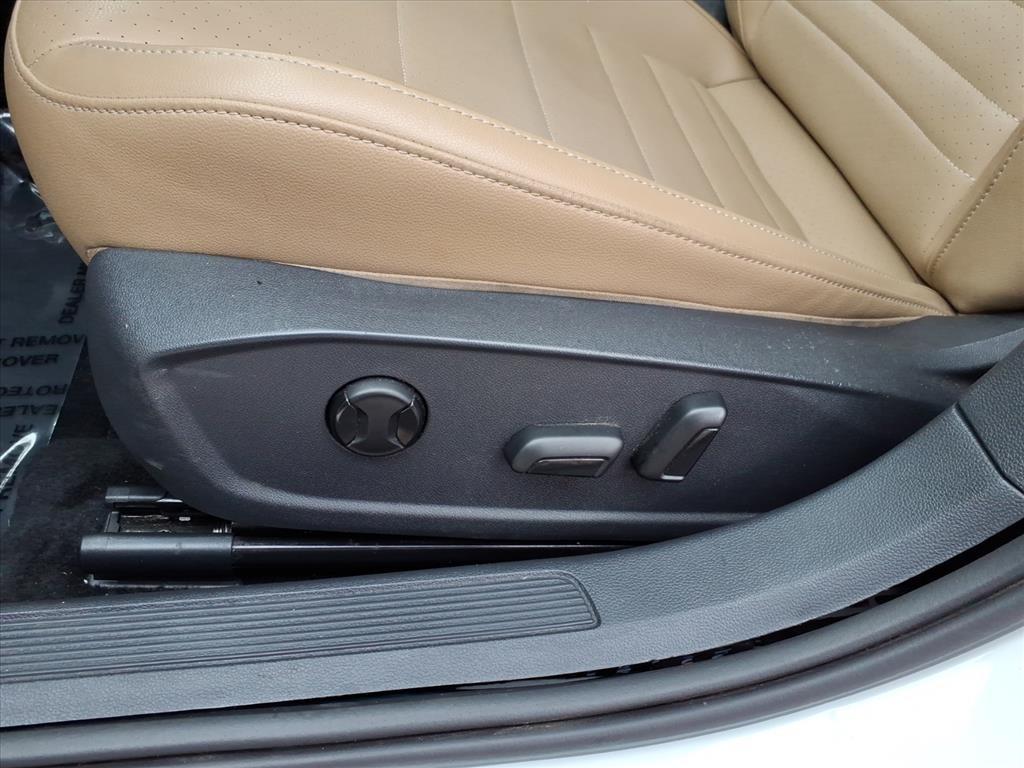 Volkswagen Jetta 1.4T SE 8A 2021