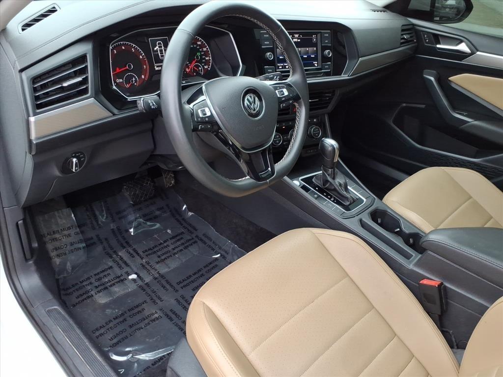 Volkswagen Jetta 1.4T SE 8A 2021